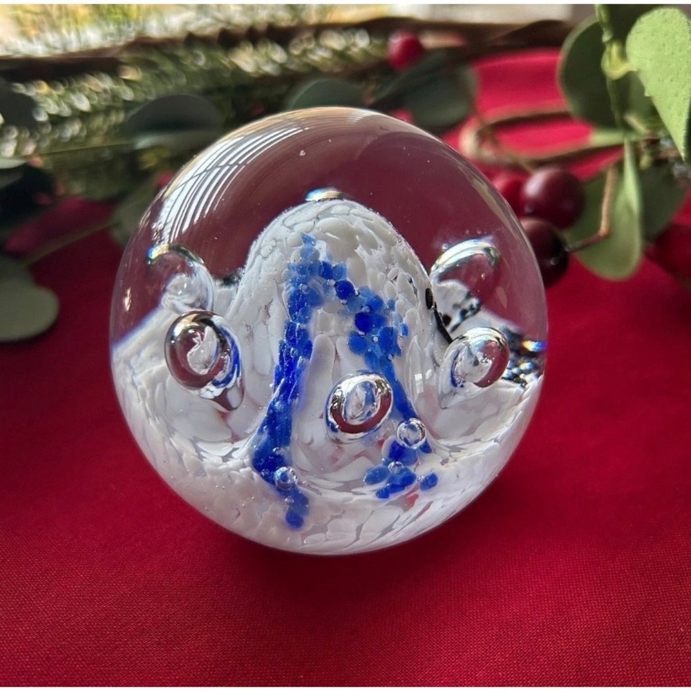 Art‎ Glass Paperweight Blue White Controlled Bubble Hand Blown Orb 3 Inch